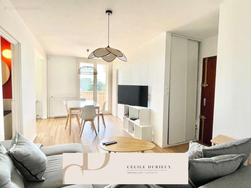 Appartement à VENISSIEUX