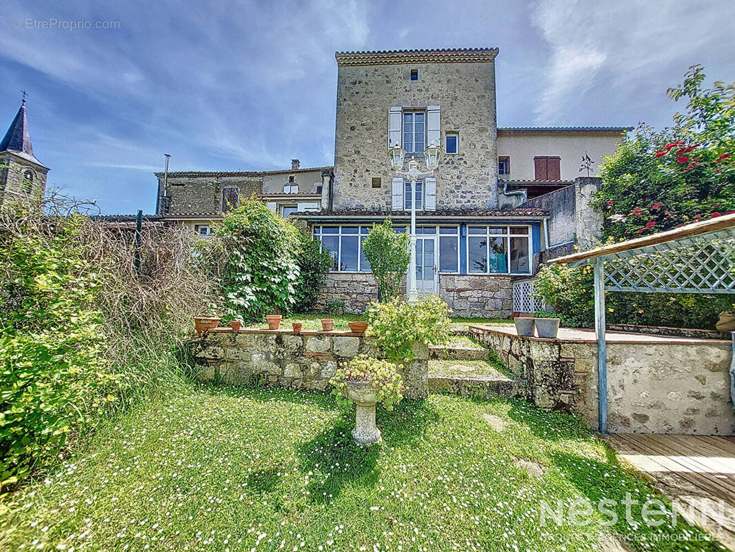 Maison à LARROQUE-SUR-L&#039;OSSE