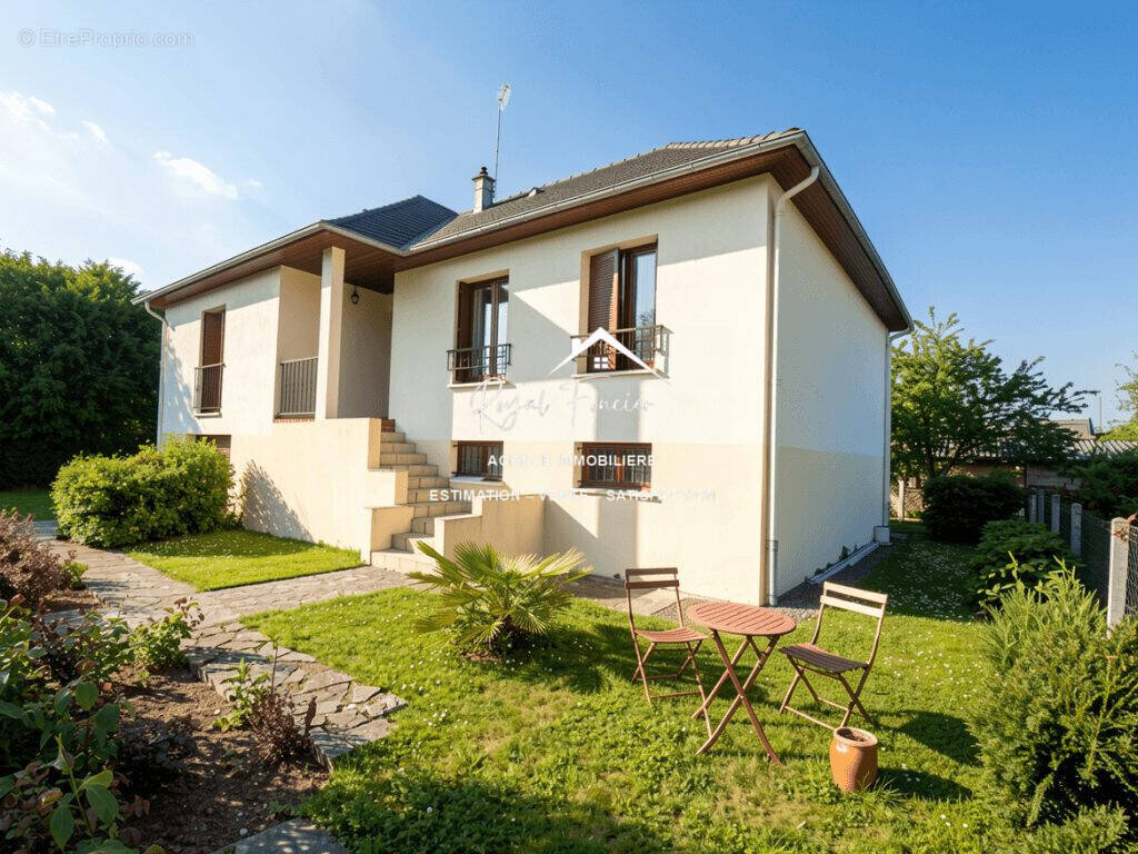 Maison à CHATELLERAULT