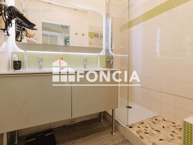 Appartement à CHARTRES-DE-BRETAGNE