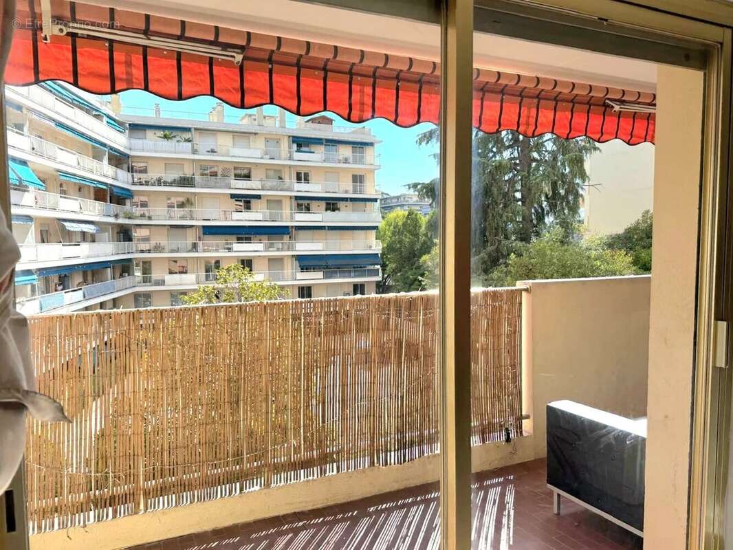 Appartement à LE CANNET