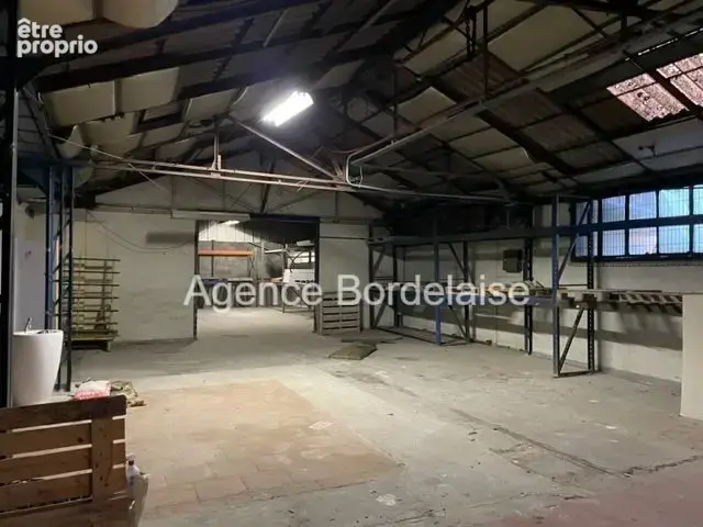 Commerce 620 m² à Floirac  - photo 4