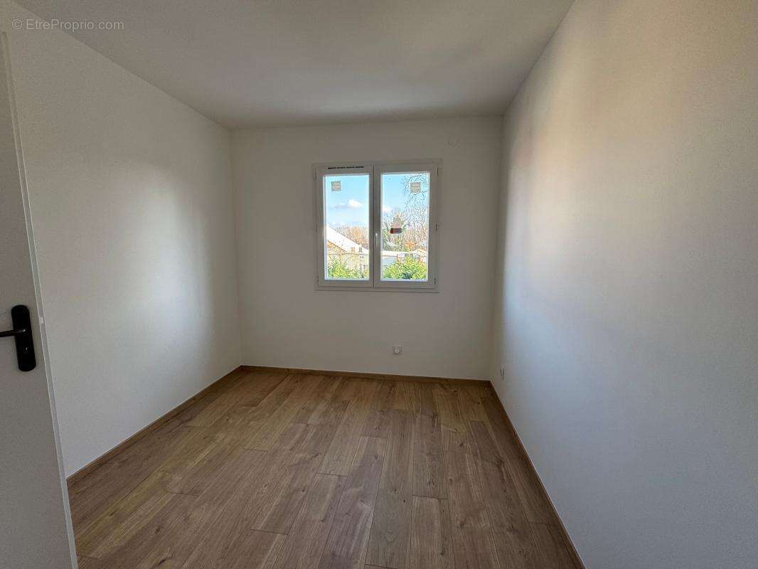 Maison à PONT-DE-CHERUY