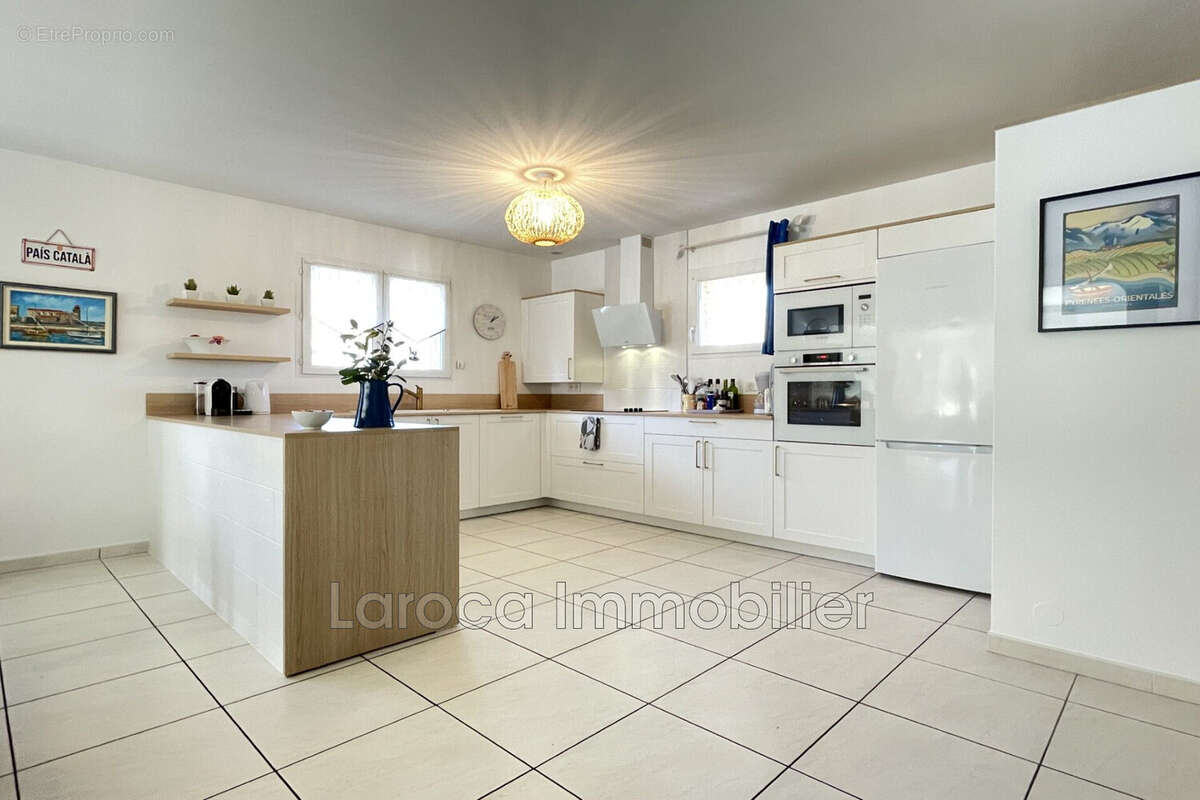 Maison à SAINT-GENIS-DES-FONTAINES