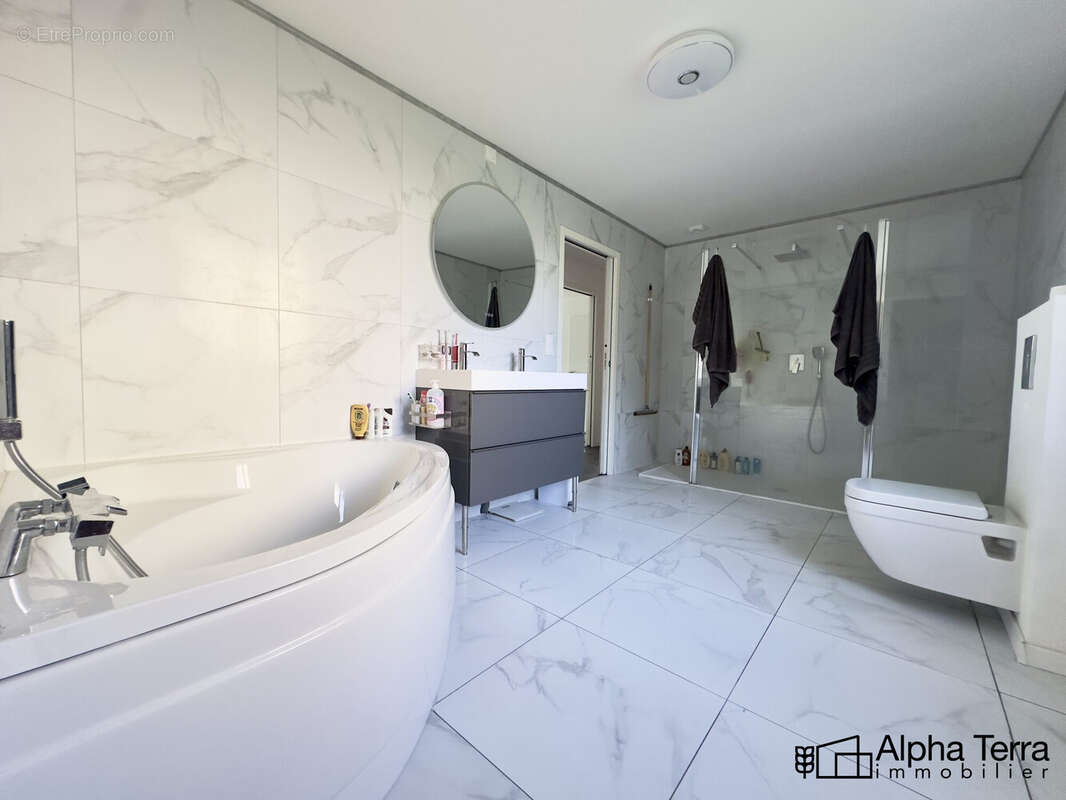 Maison à BRETTEVILLE-SUR-LAIZE