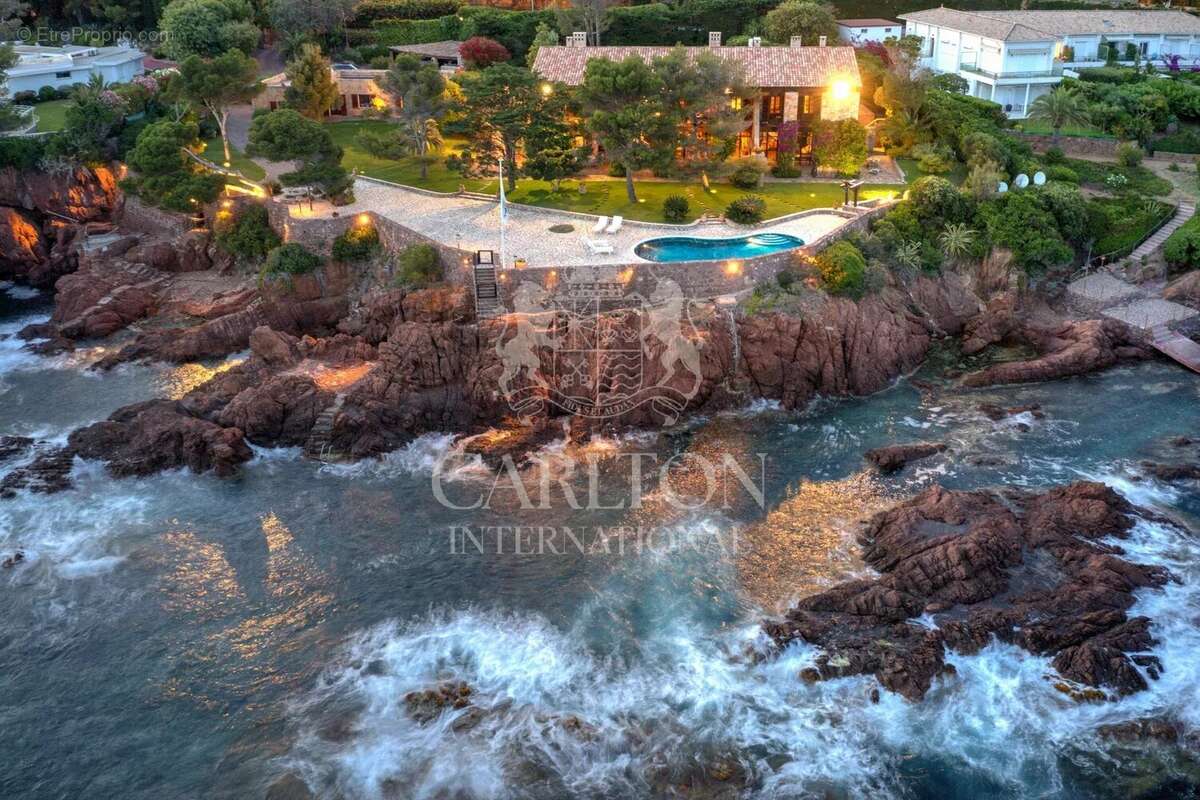EXCLUSIVITÉ – Demeure Méditerranéenne avec accès privé à la mer - photo 13