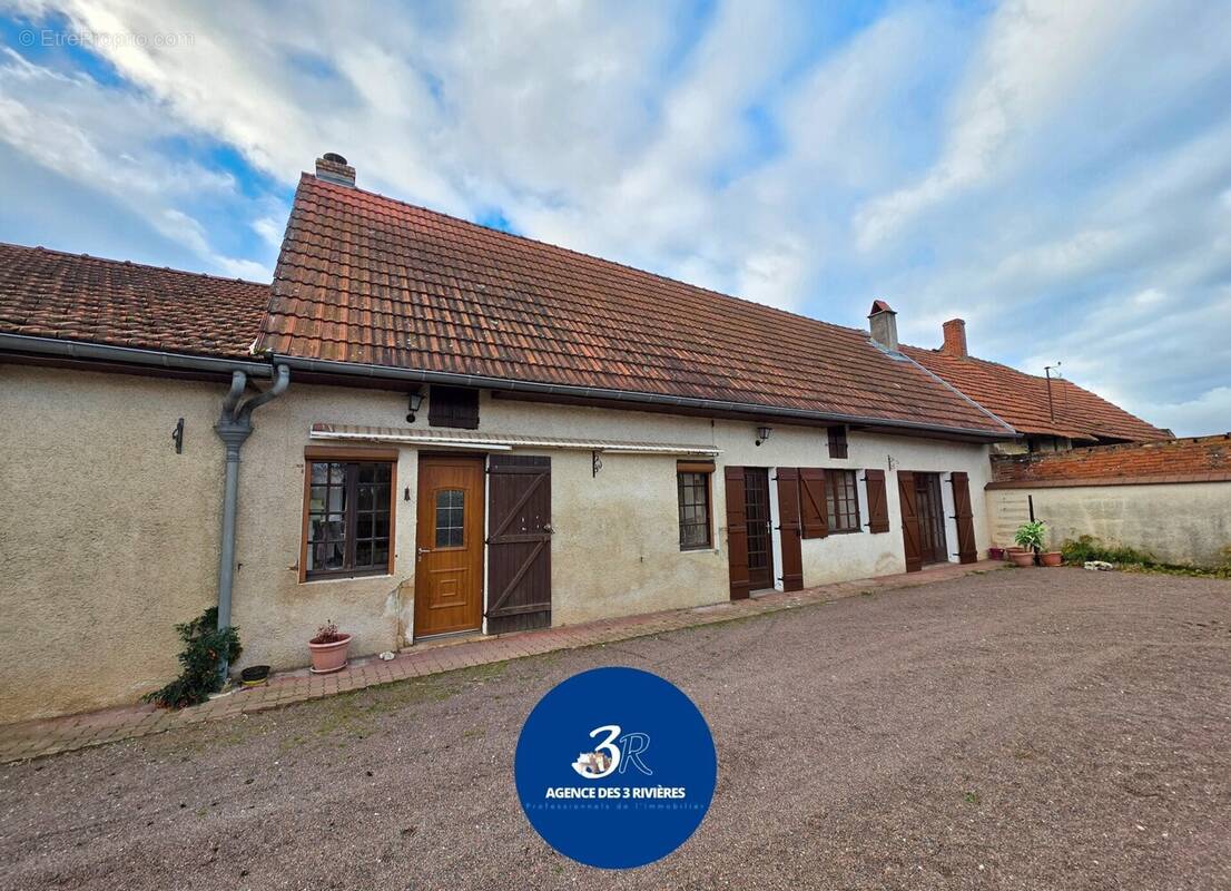 Maison à BRAGNY-SUR-SAONE