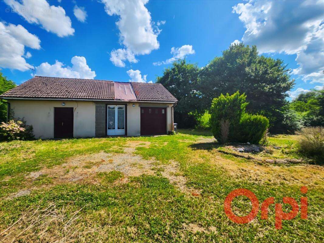 Maison à BRUERE-ALLICHAMPS