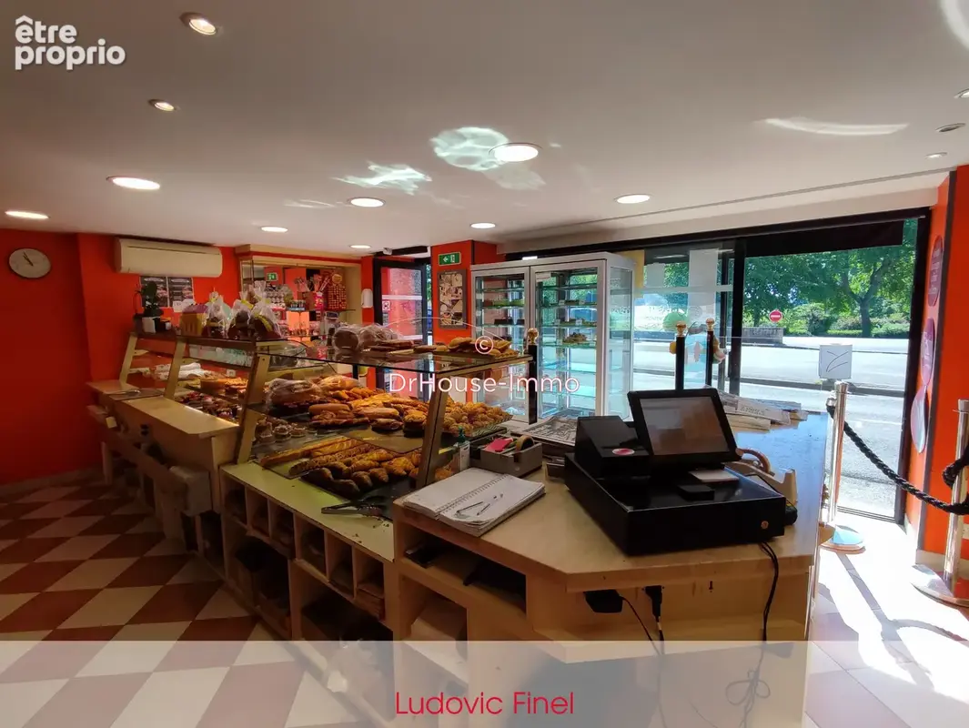 Commerce à BLAINVILLE-SUR-ORNE