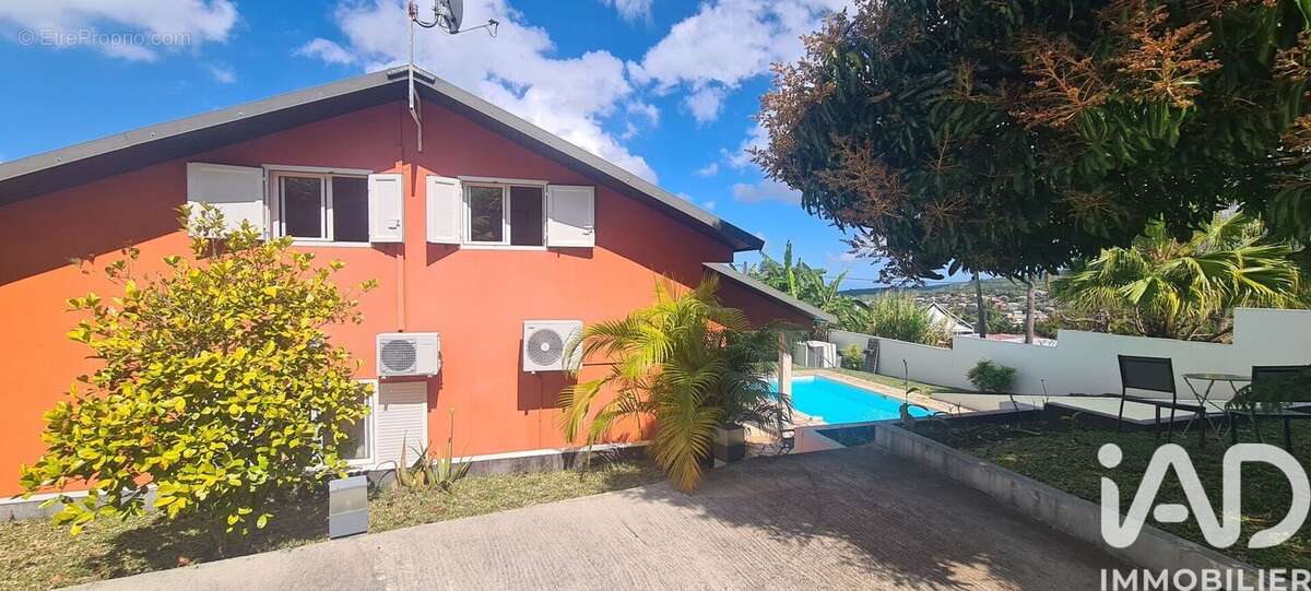 Photo 3 - Maison à LE TAMPON