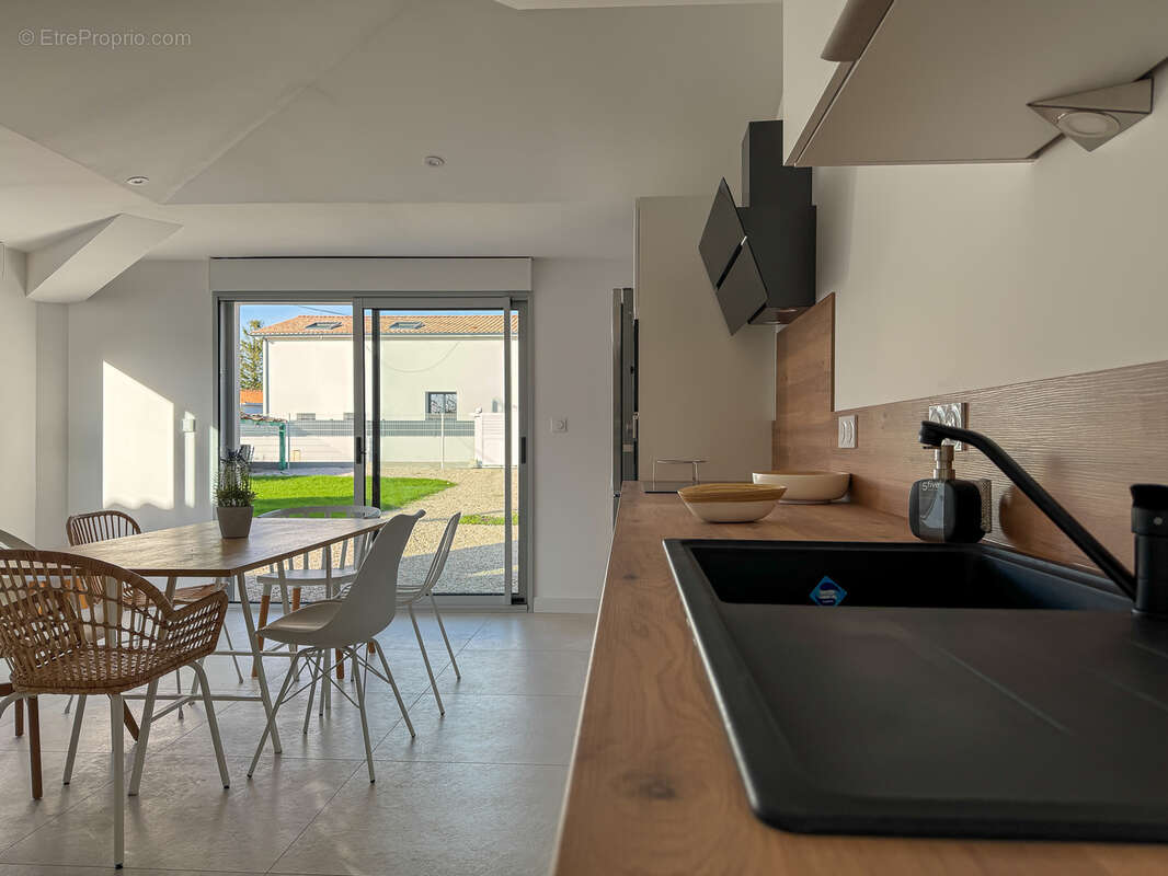 Maison à SAINT-PALAIS-SUR-MER