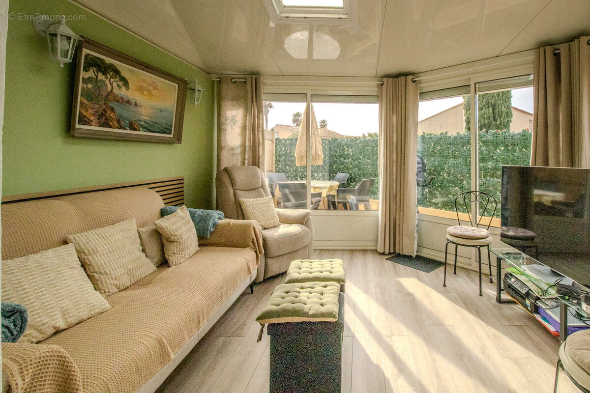 Maison à LA LONDE-LES-MAURES