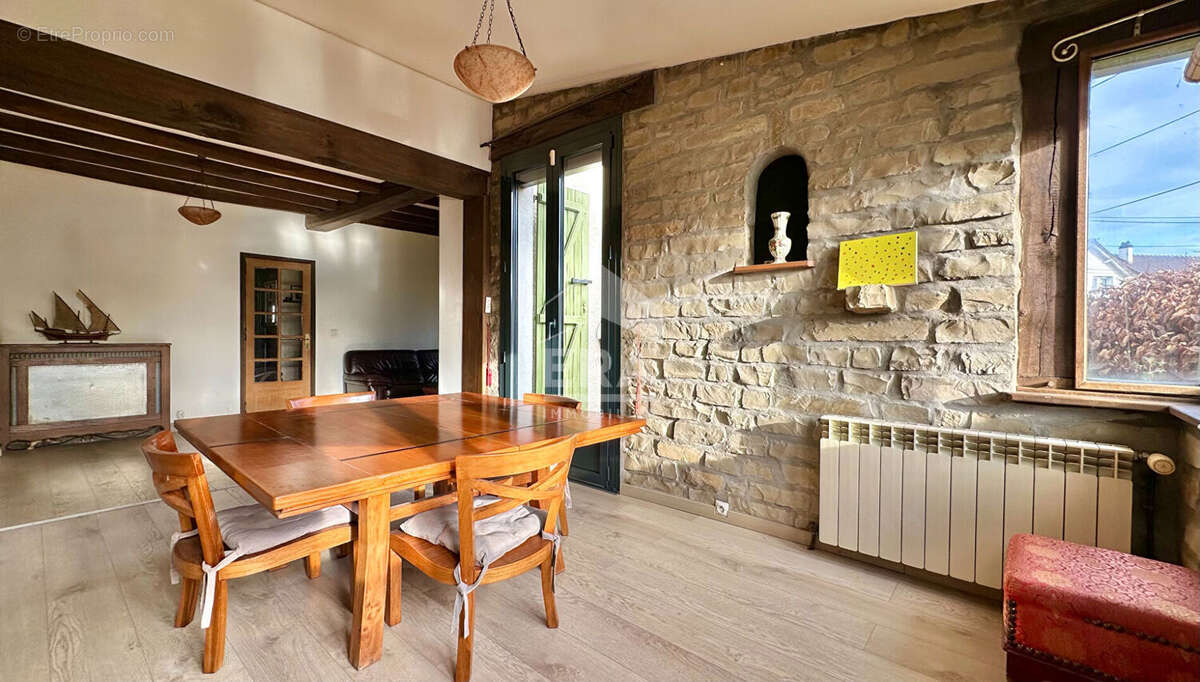 Maison à ATHIS-MONS