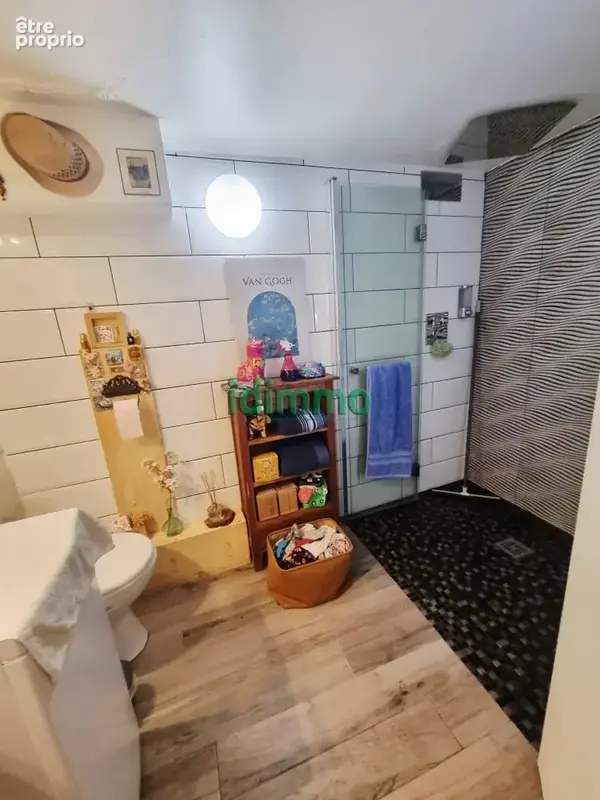 Le Muy joli F2 en rez de jardin terrasse 70m place de parking 133000€ crn2413 - photo 4