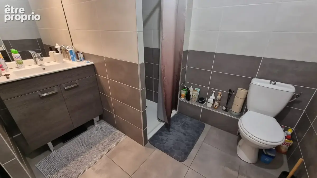 Appartement 1 pièce 30 m² à vendre à Bron (69500) - photo 4