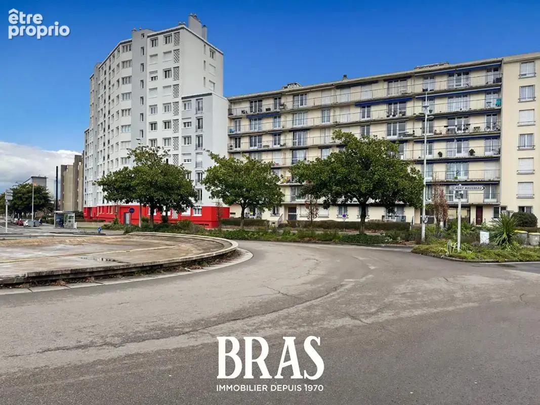 Appartement à REZE