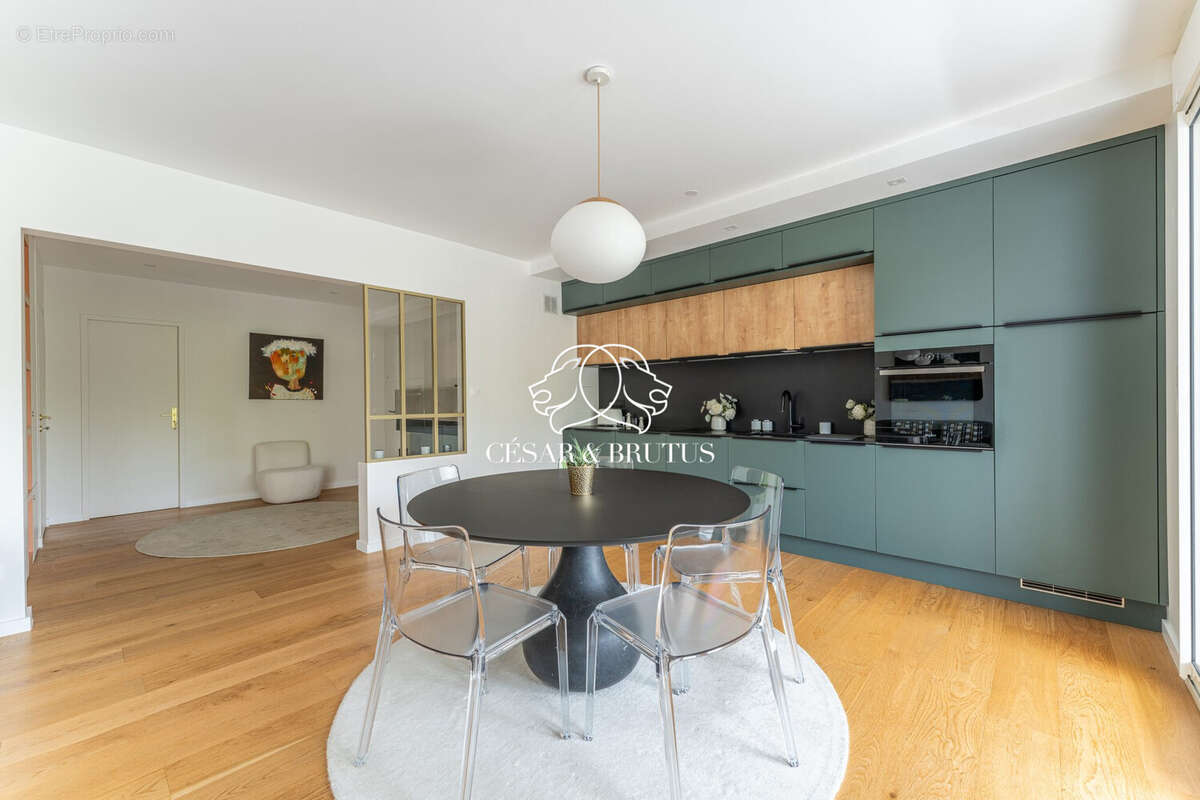 Appartement 75 m² à Charbonnieres-Les-Bains  - photo 2