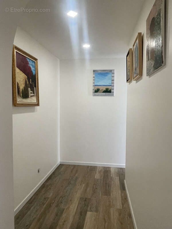 Maison à LENCLOITRE