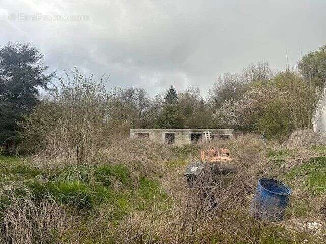 Terrain à COMPIEGNE