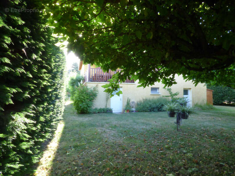 Maison à vendre 5 pièces BELLEVILLE EN BEAUJOLAIS (69) - Terrain de 1000 m2 - photo 20