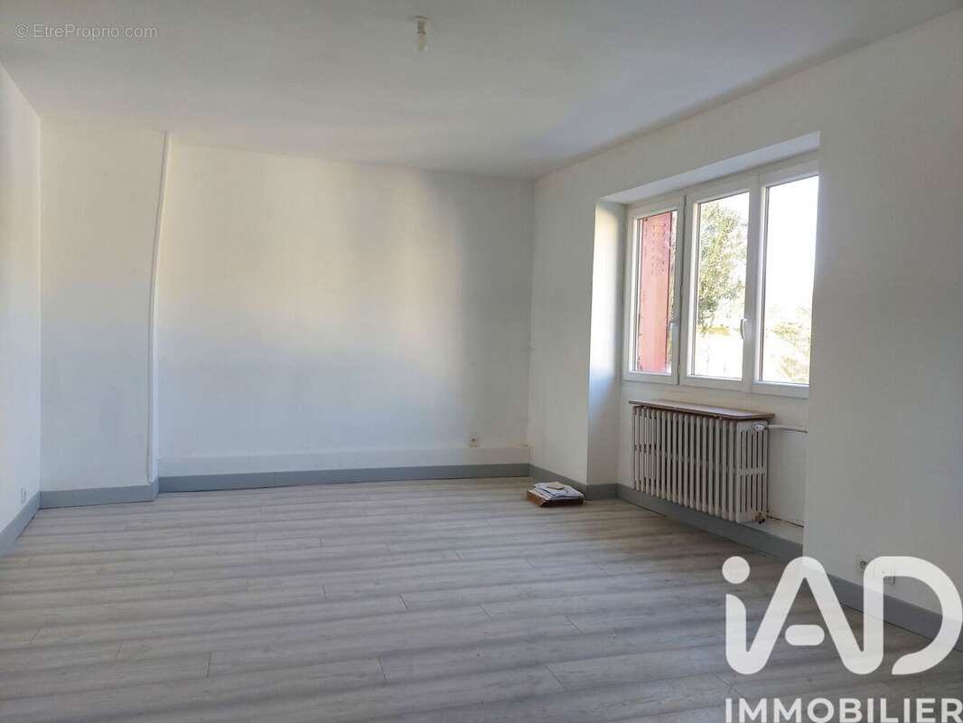 Maison 160 m² à Noisy-Rudignon  - photo 4