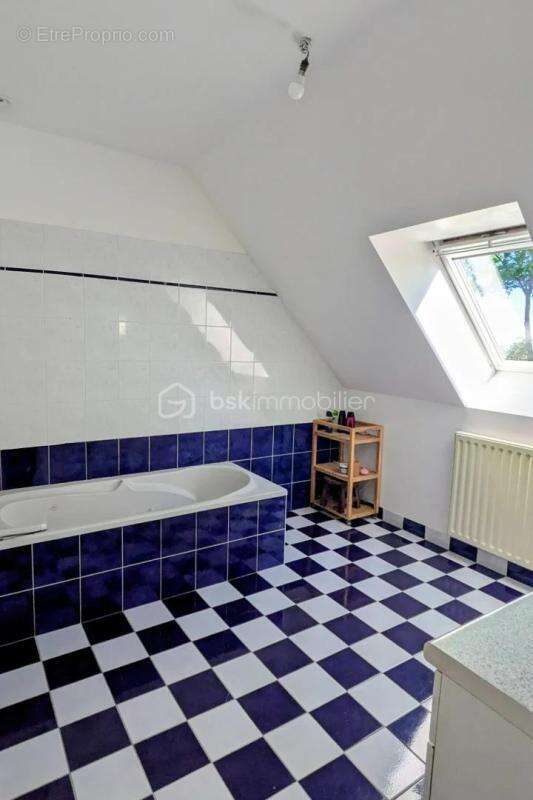EN EXCLUSIVITÉ – Maison rare sur le marché – 4 chambres – Saint-Germain-du-Pinel – Sans vis-à-vis - photo 11