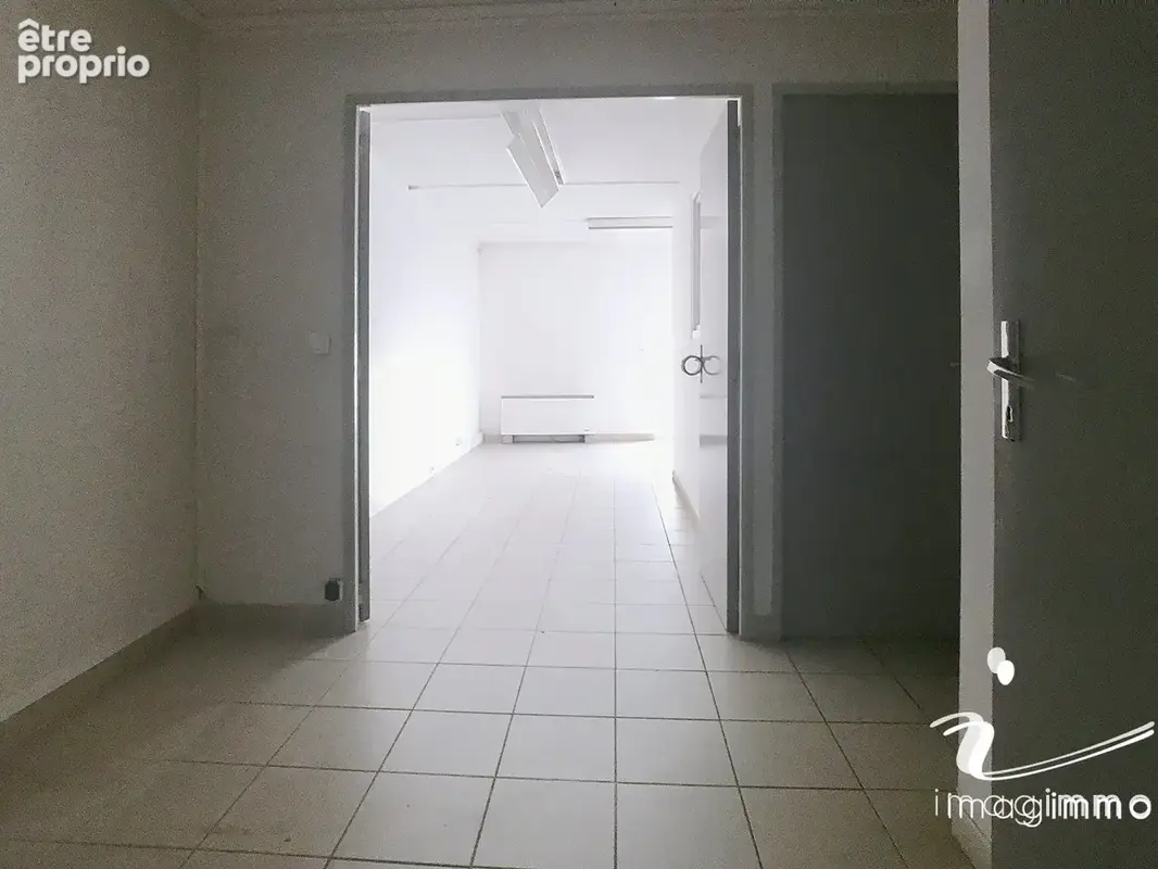 Emplacement rare ! Local commercial 210 m2 ? Quartier Gare Montpellier - photo 15