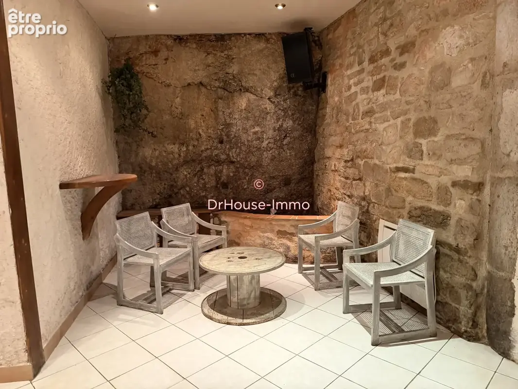 Commerce 552 m² à vendre à Gramat (46500) - photo 22