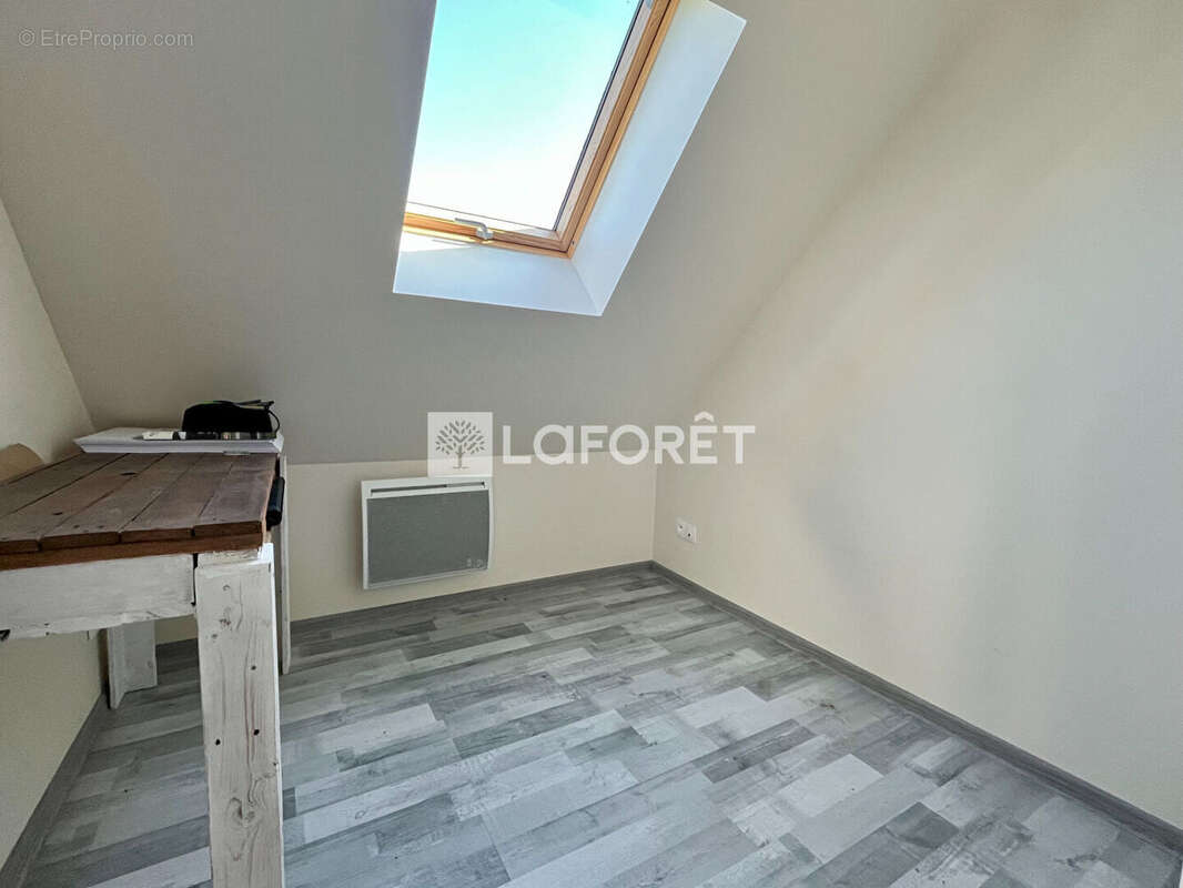 Maison à CIRES-LES-MELLO