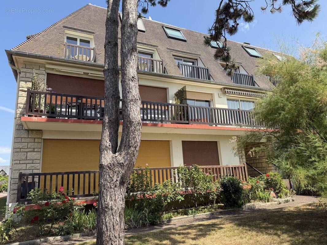 Appartement à BLONVILLE-SUR-MER