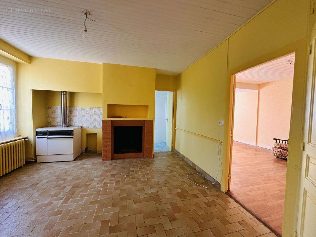 Maison 65 m² à La Porcherie  - photo 11