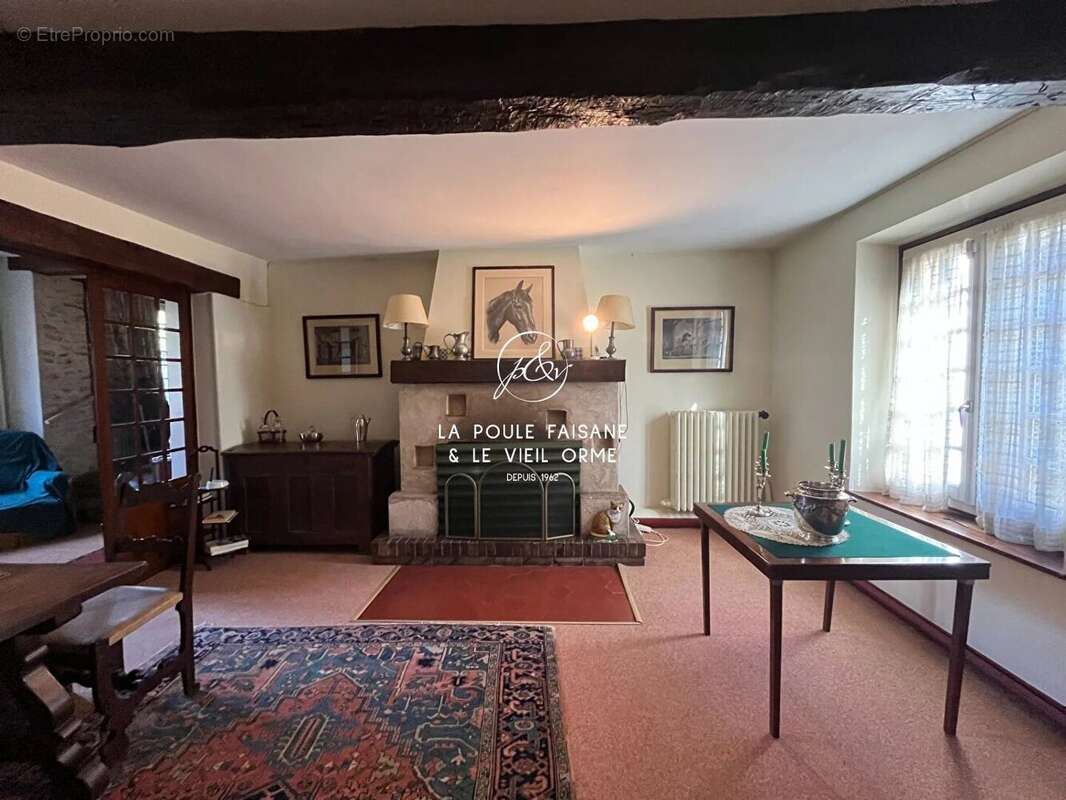 Maison à SAINT-LEGER-EN-YVELINES