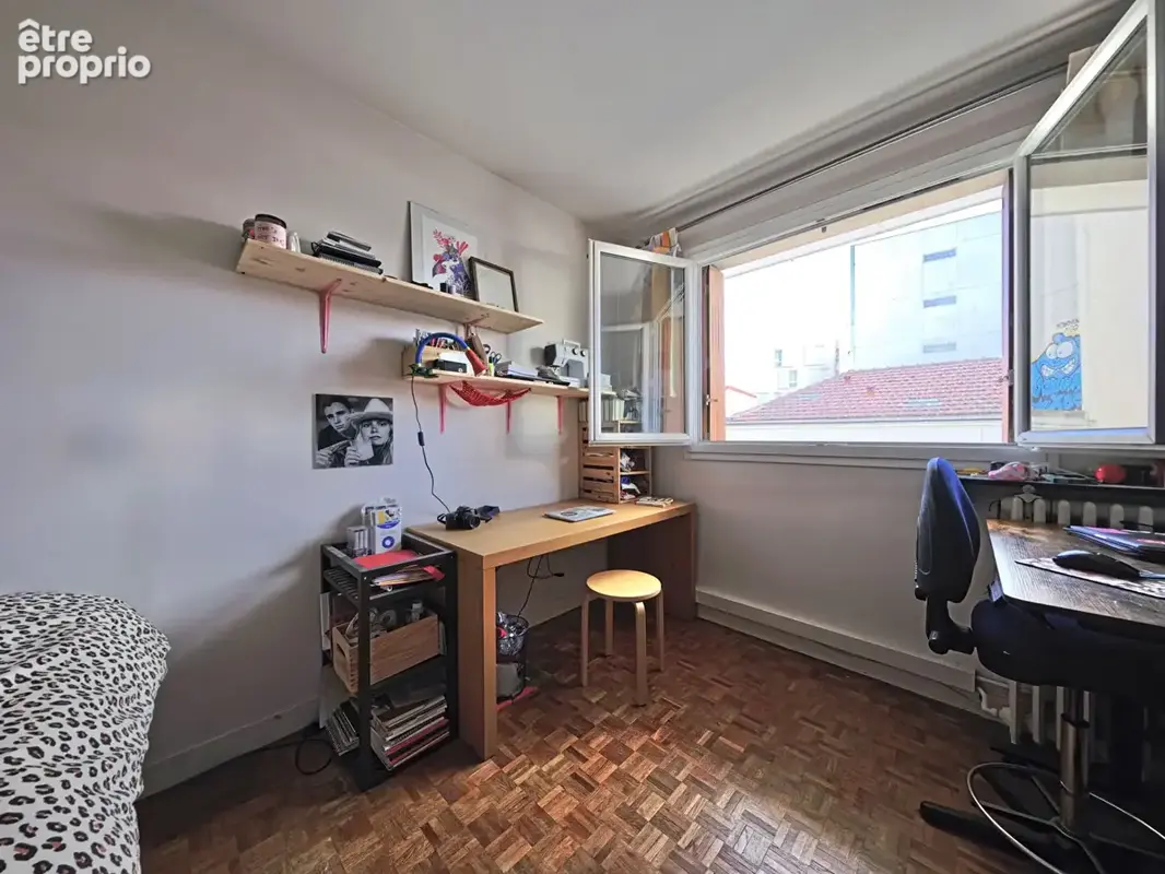Bas montreuil - 75 m² - 3 pièces - 2 grandes chambres - fort potentiel - photo 9