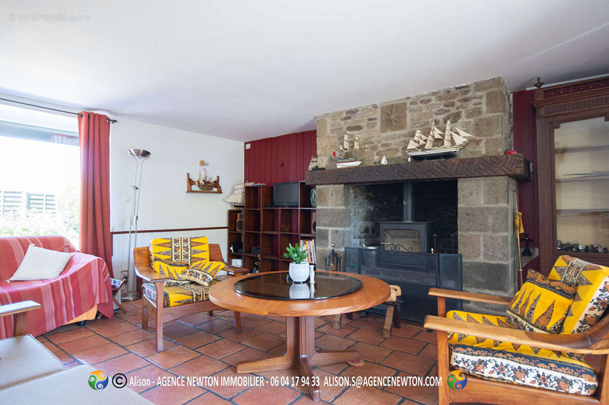 Maison à MINIAC-MORVAN