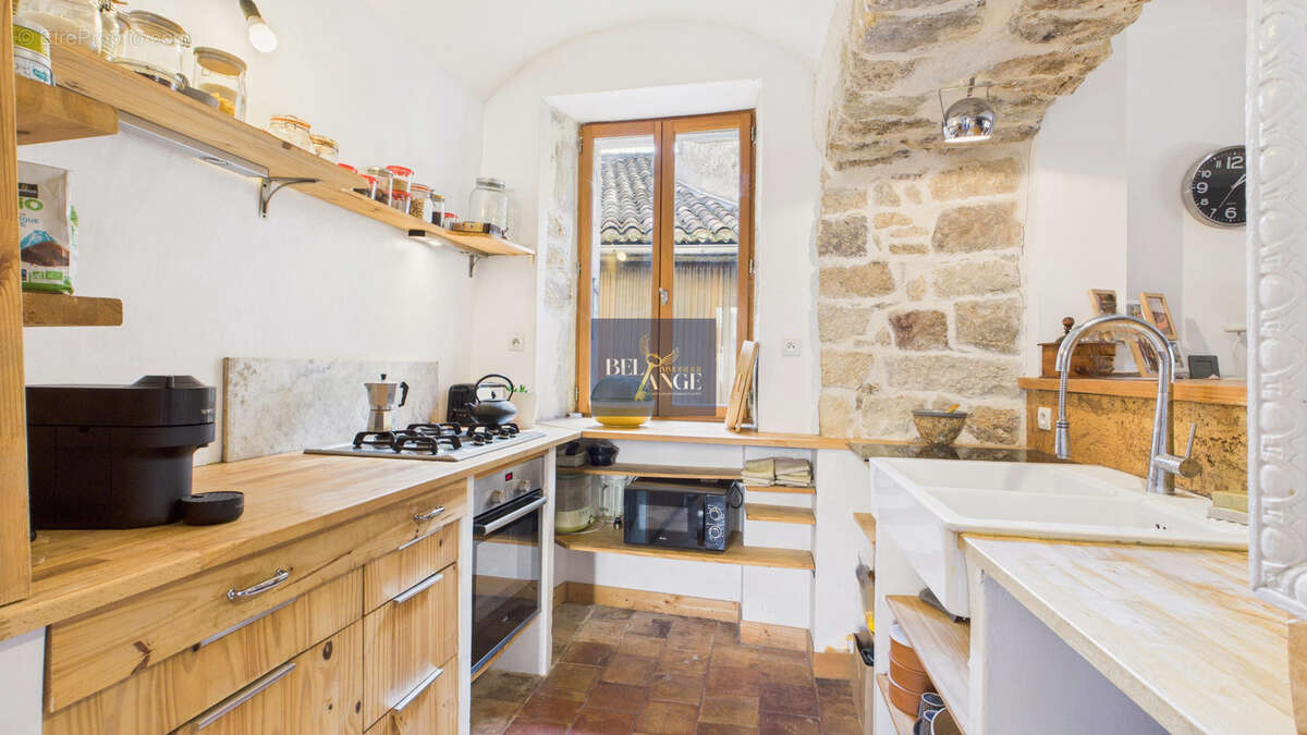 Maison à SAINT-PAUL-LE-JEUNE