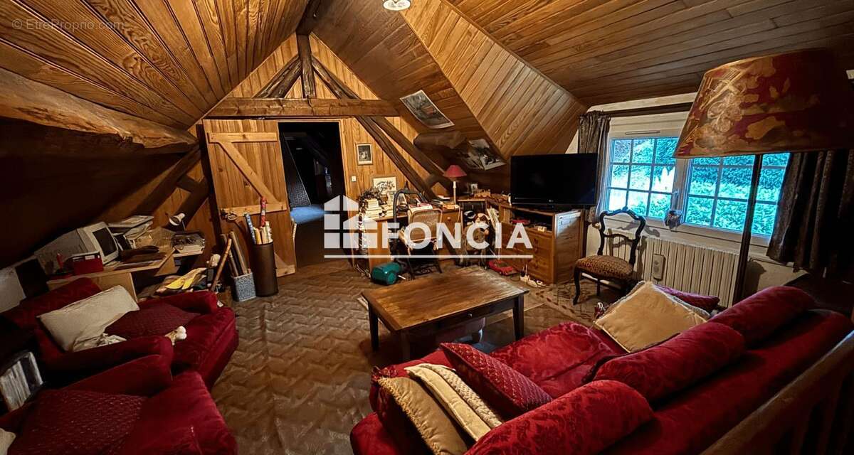 Maison à LE VAL-DAVID