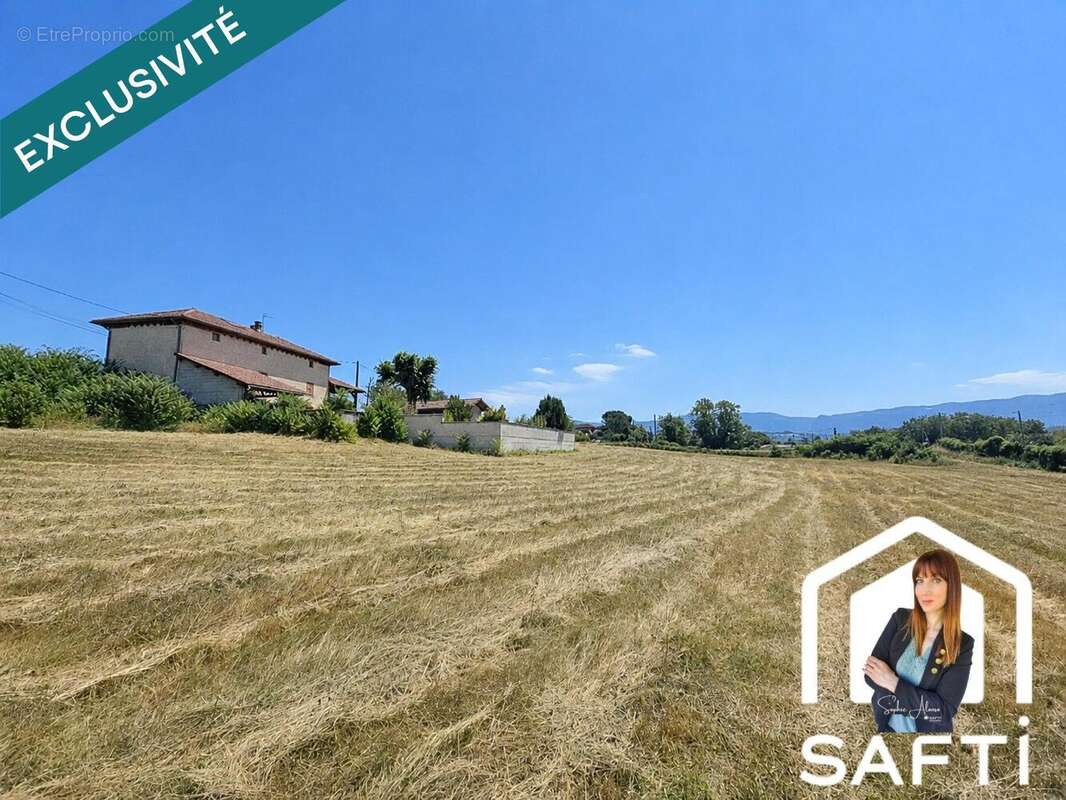 Maison 130 m² à Saint-Hilaire-Du-Rosier  - photo 2