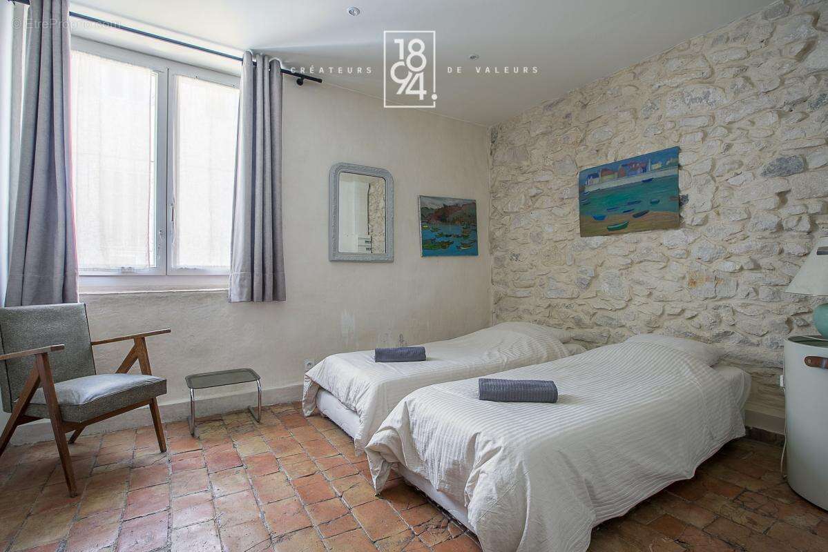 Appartement à MARSEILLE-7E