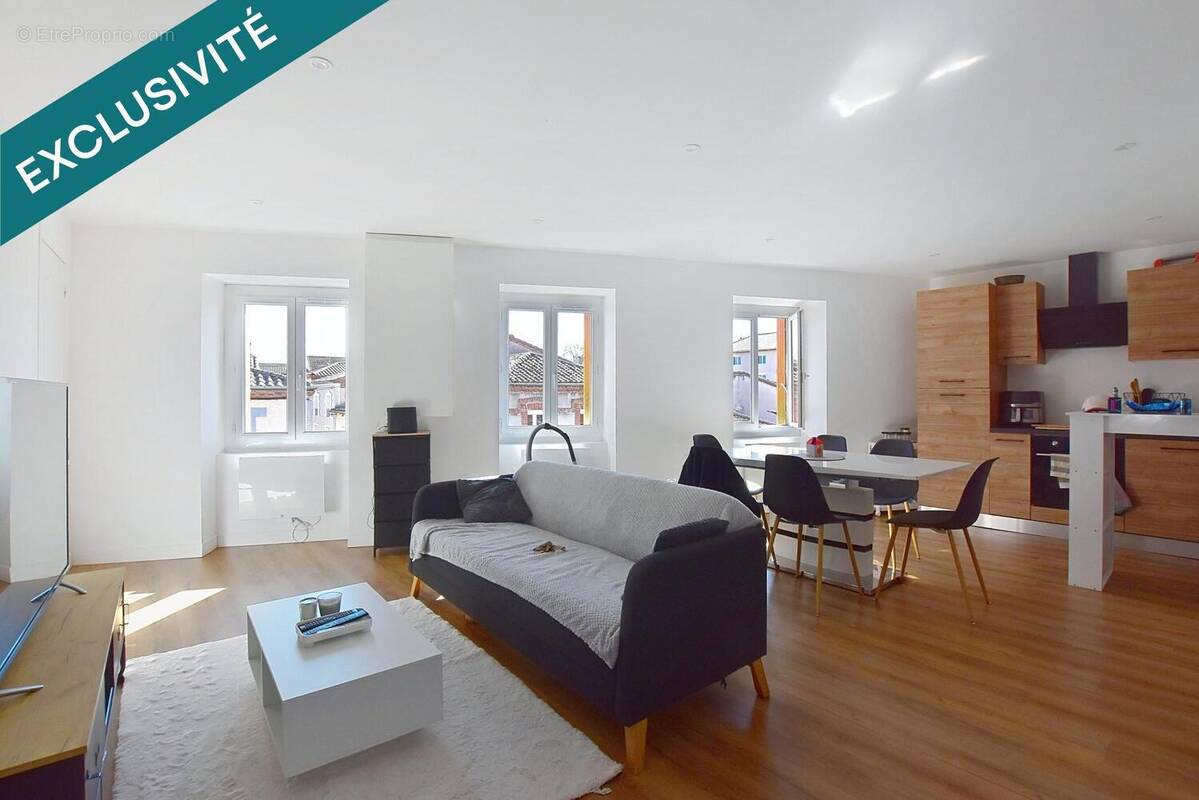 Photo 1 - Appartement à SURY-LE-COMTAL