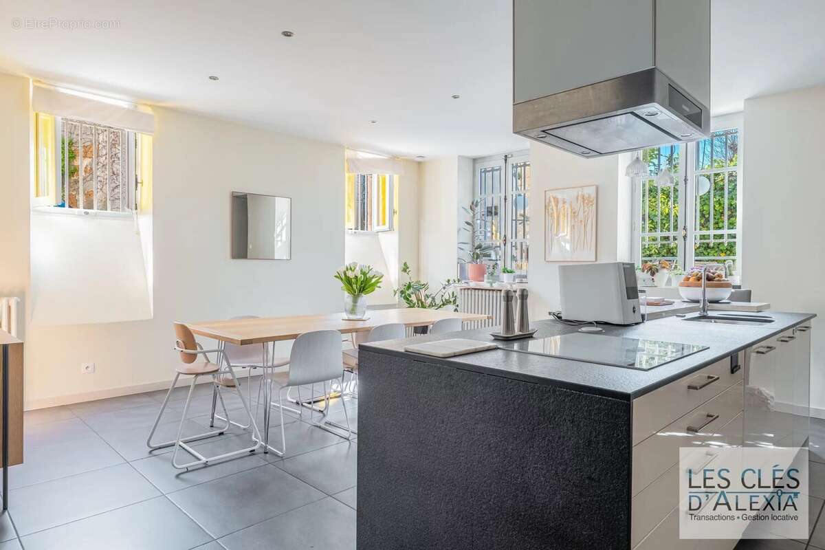 Maison à CALUIRE-ET-CUIRE