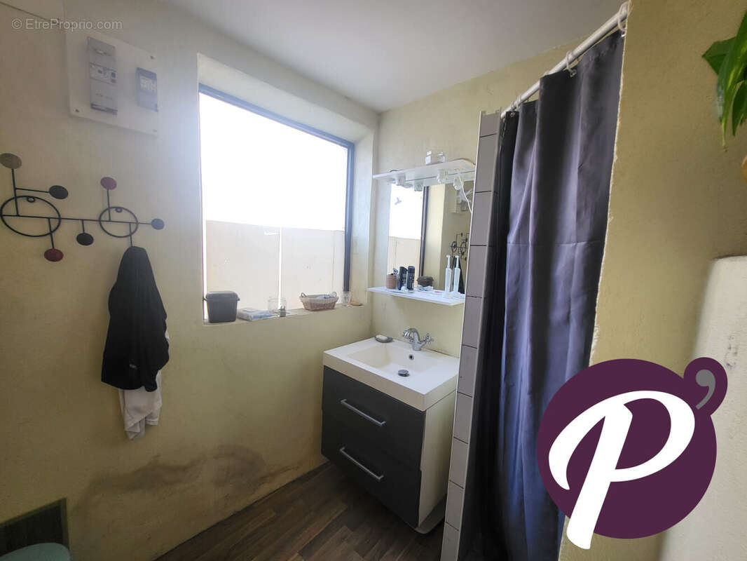 Appartement à VELINES