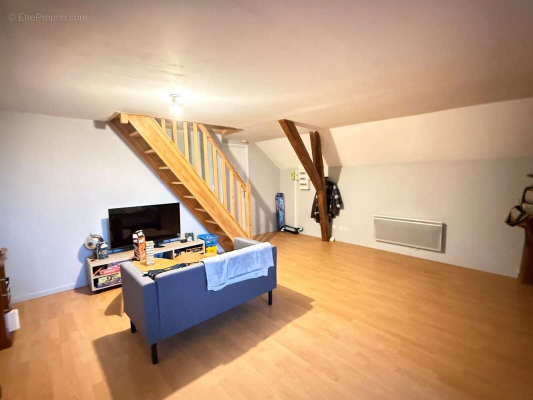 Appartement à FLINES-LEZ-RACHES