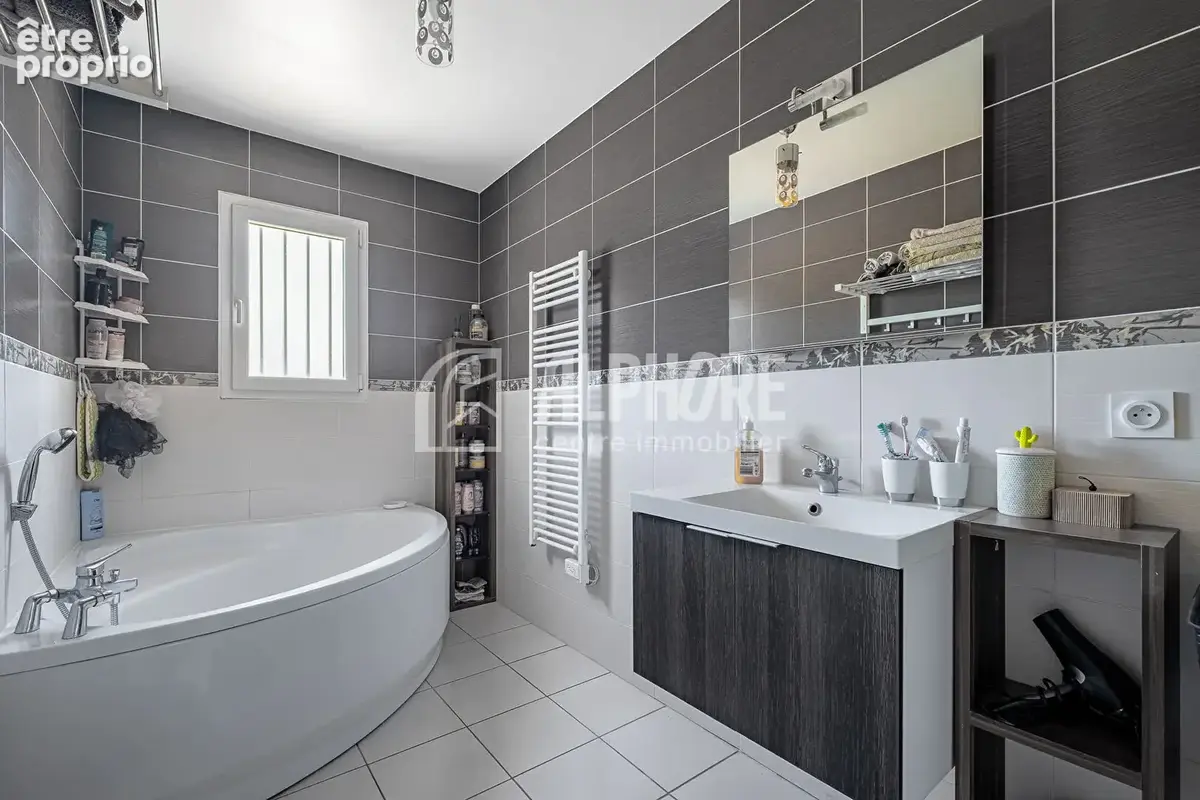 EXCLUSIVITÉ - Maison récente 5 pièces à vendre à Chaumes en Retz - Réf. KAFO-5410 - photo 4