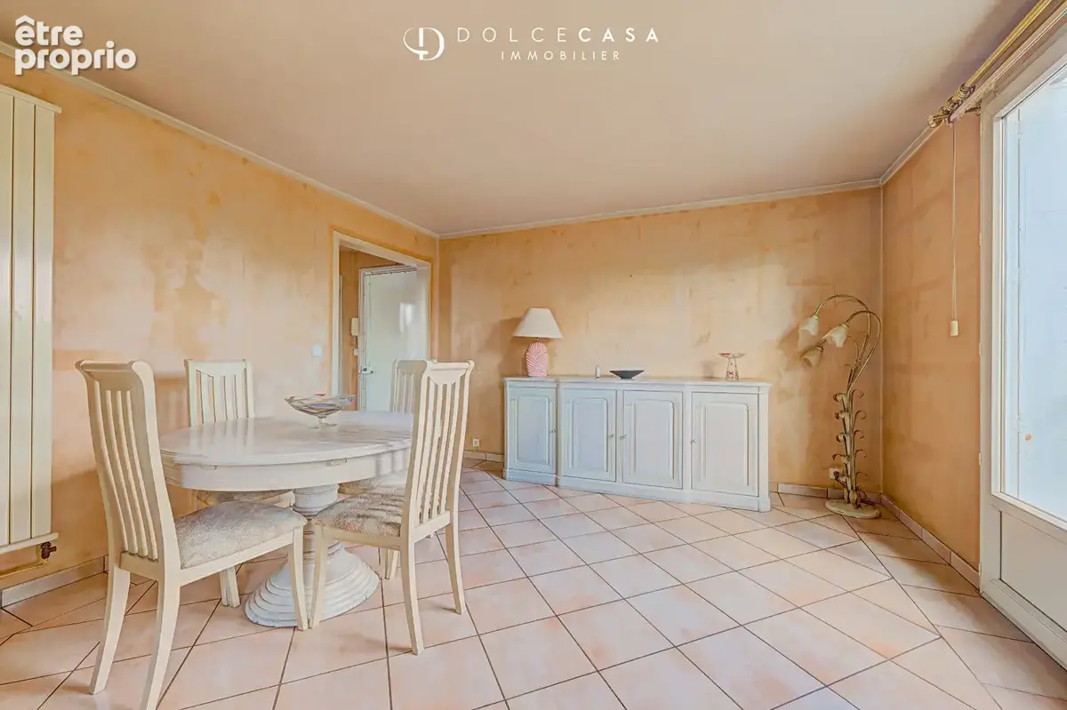 Appartement à LE PERREUX-SUR-MARNE