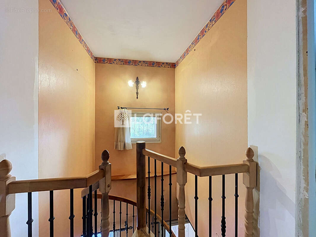 Maison 126 m² à Thuir  - photo 5