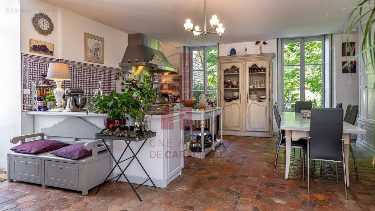 Maison à FONTAINEBLEAU