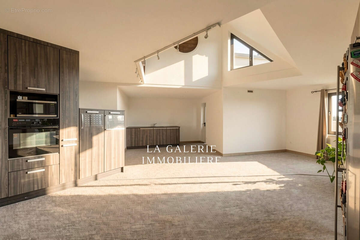 Appartement à SURESNES