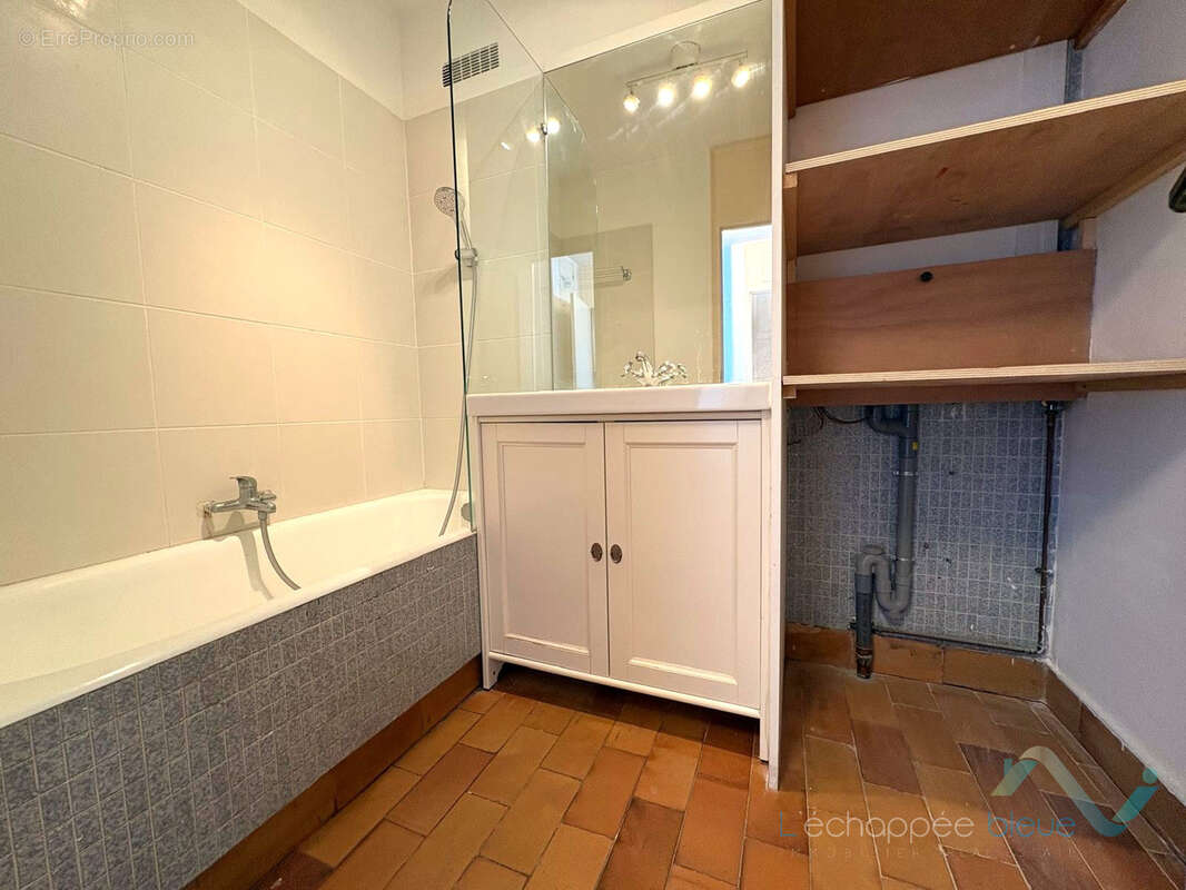 Appartement à COGOLIN