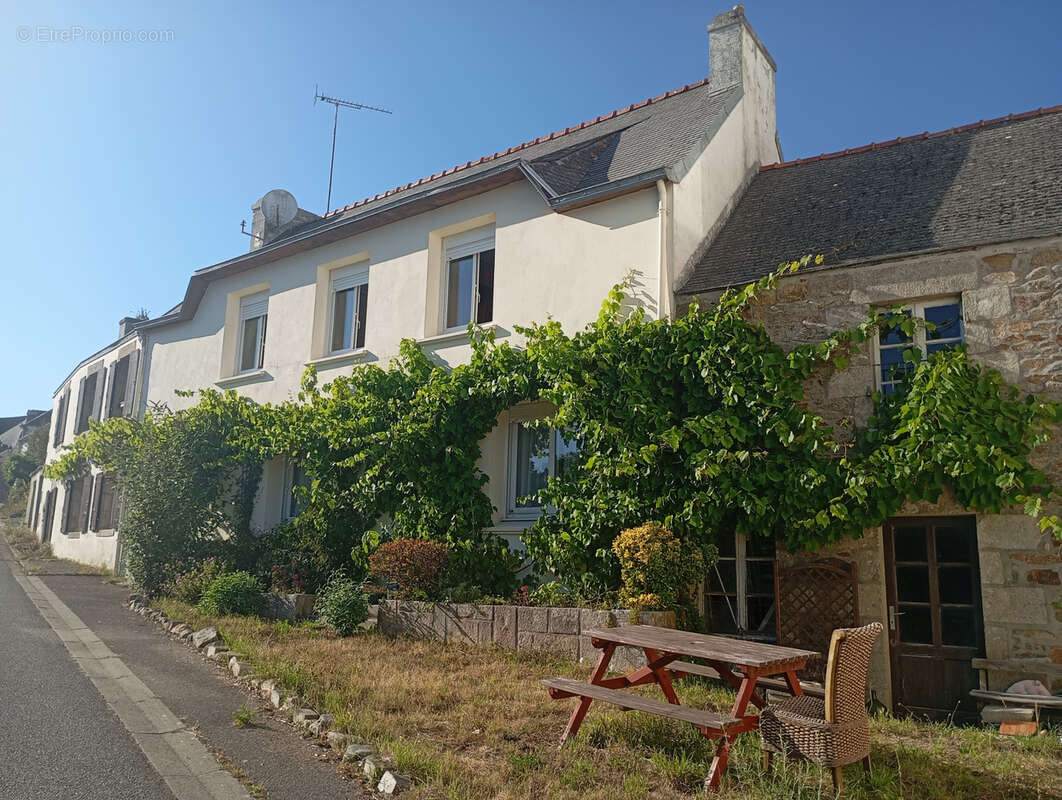 Maison à CLEDEN-CAP-SIZUN
