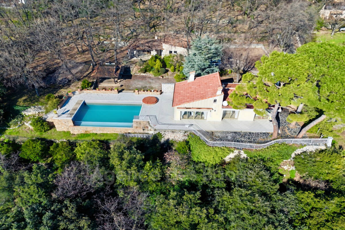 Maison à SAINT-JEANNET